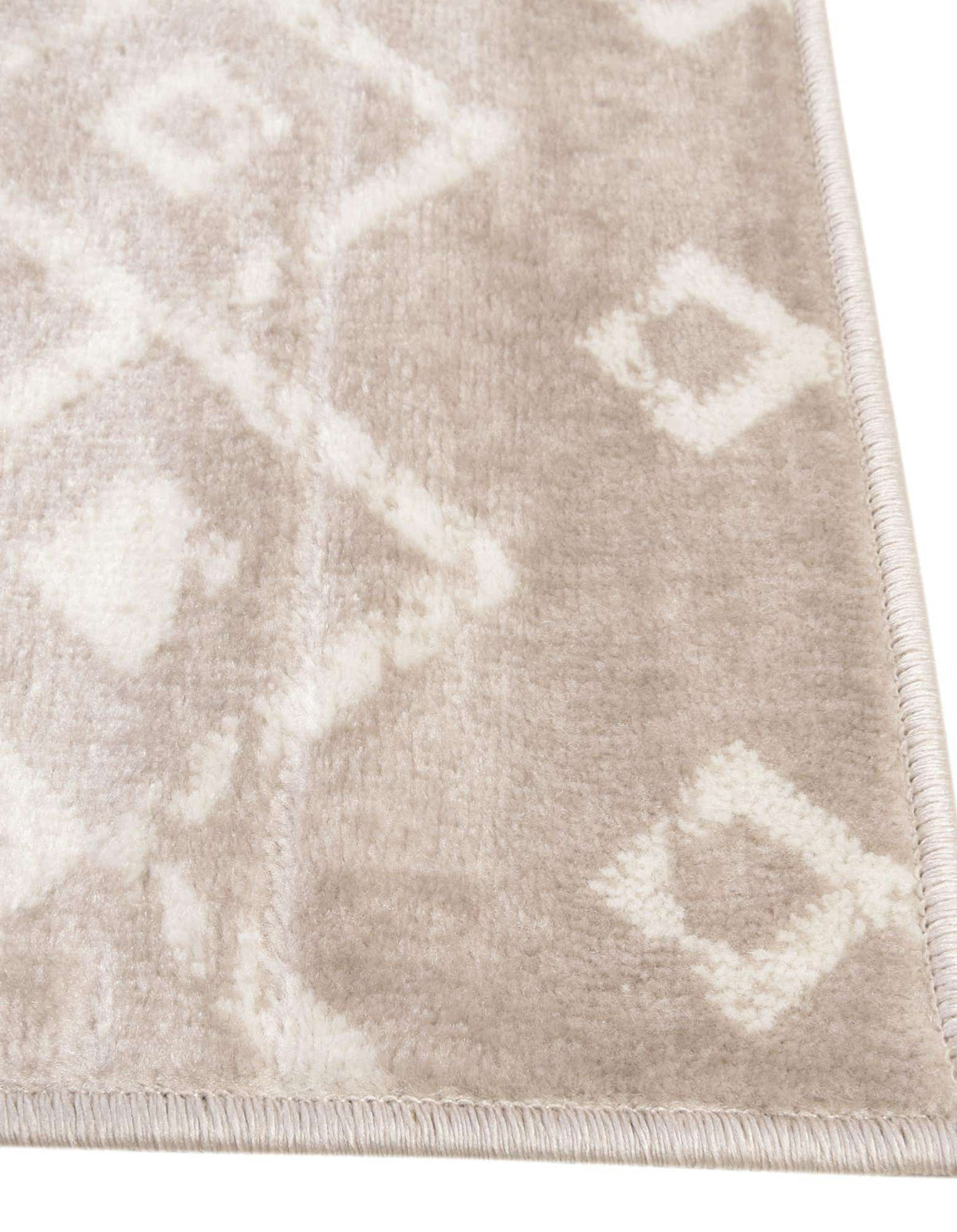 Rechteck Teppich Kasbah Trellis in Beige von Hadorn™ - Lifestyle Image