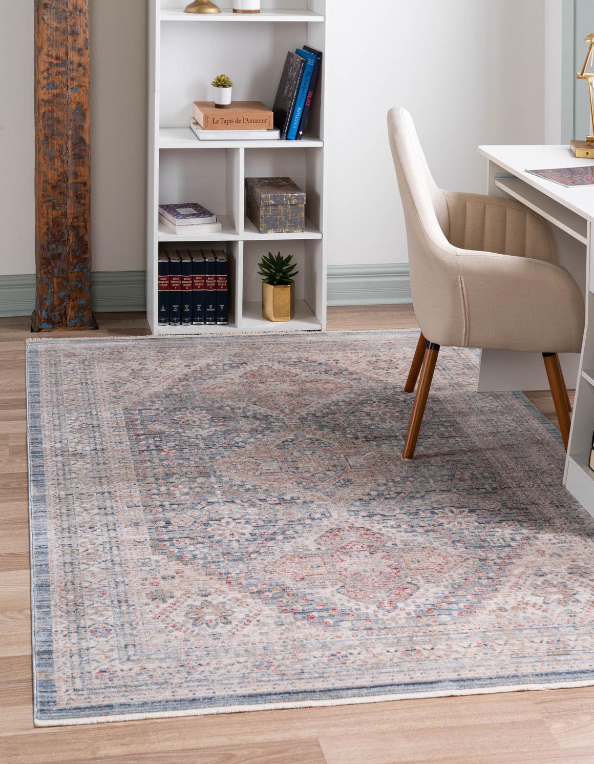 Rechteck Teppich Noble in Blau von Hadorn™ - Lifestyle Image
