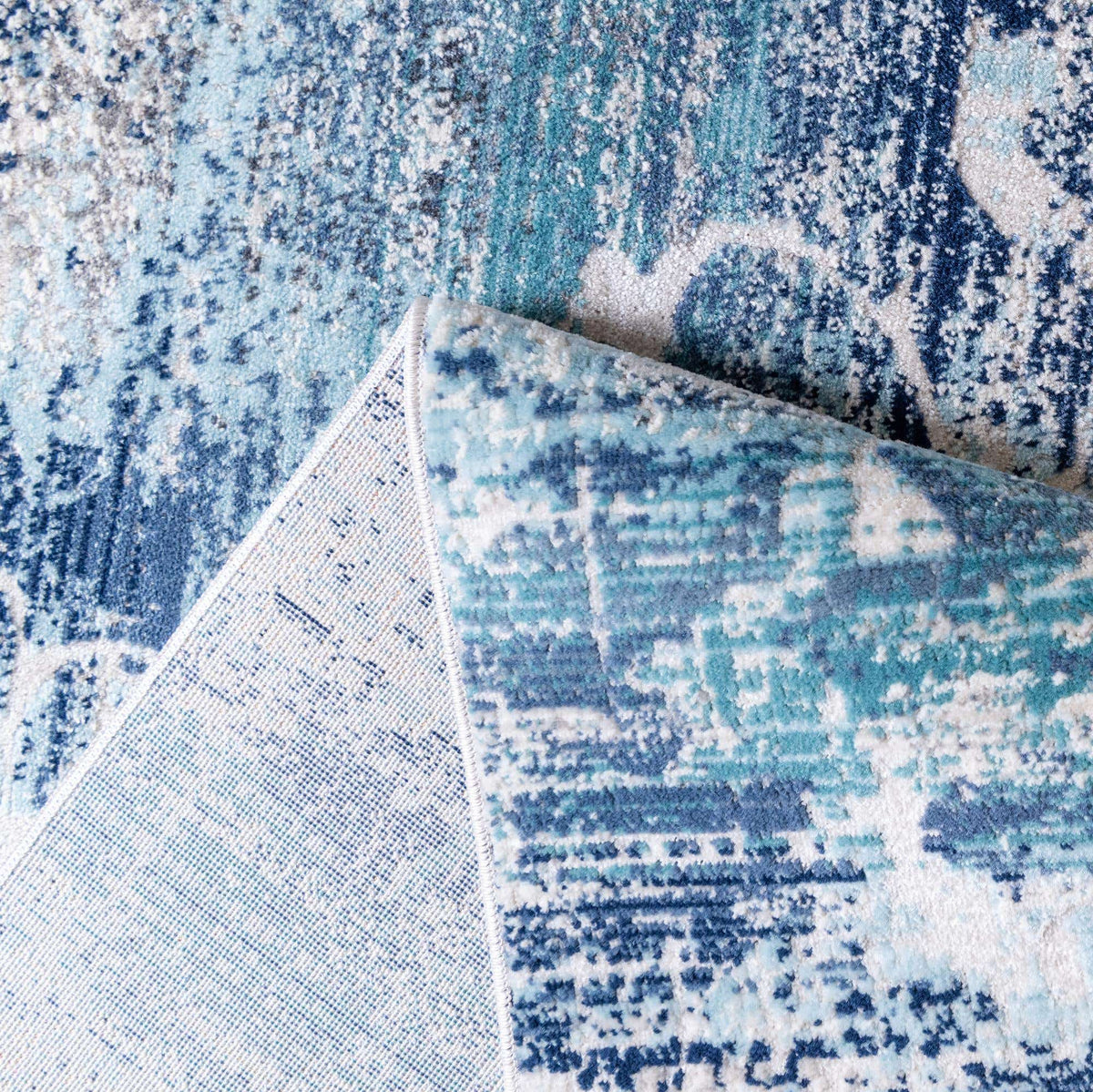 Rechteck Teppich Budapest in Blau von Hadorn™ - Lifestyle Image