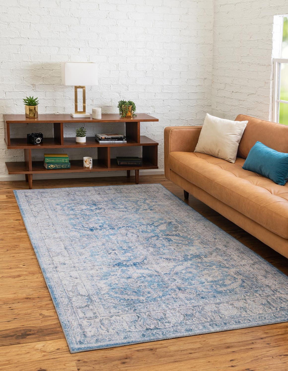 Rechteck Teppich Timeless in Blau von Hadorn™ - Lifestyle Image
