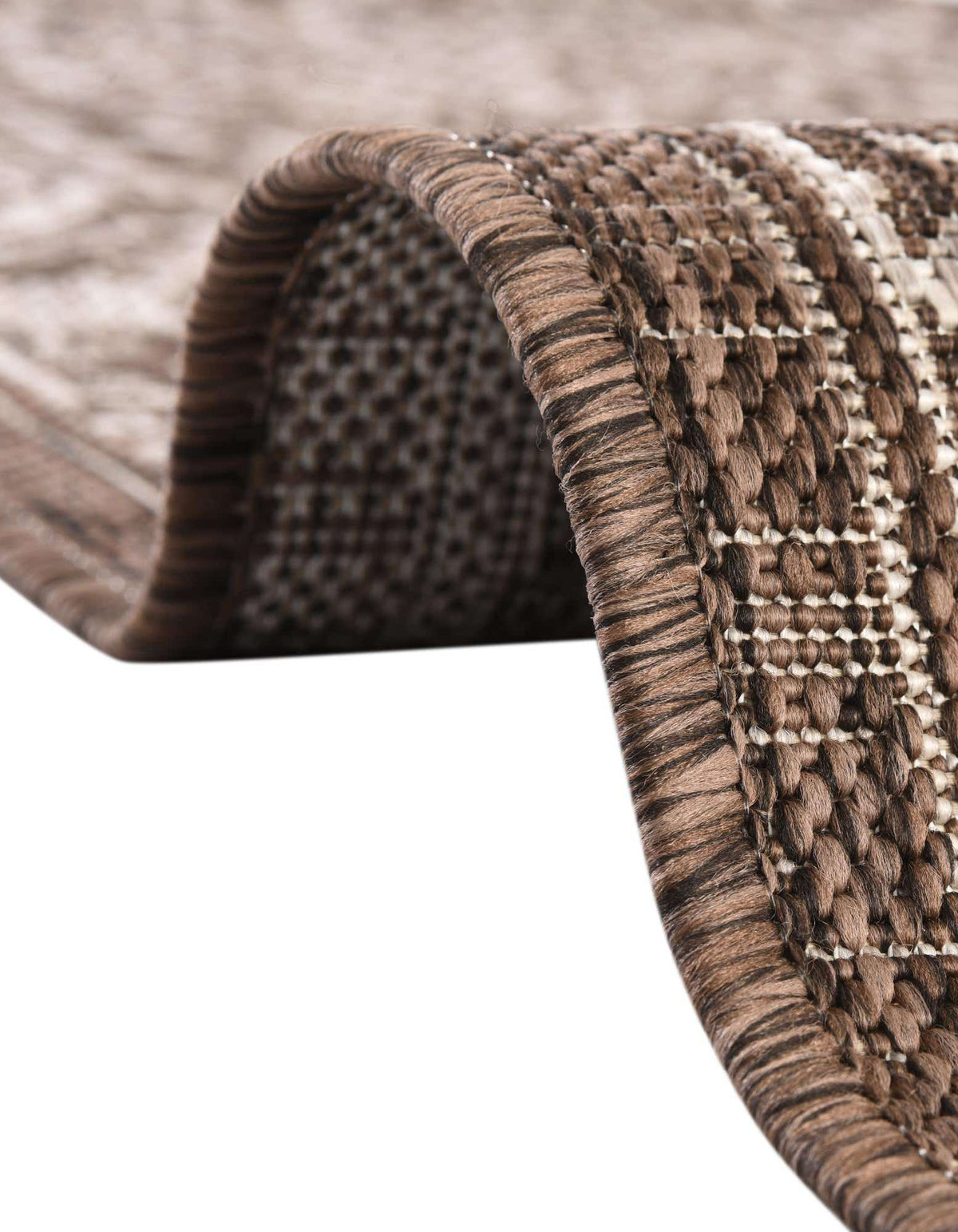 Achteck Outdoor Teppich Outdoor Aztec in Braun von Hadorn™ - Lifestyle Image