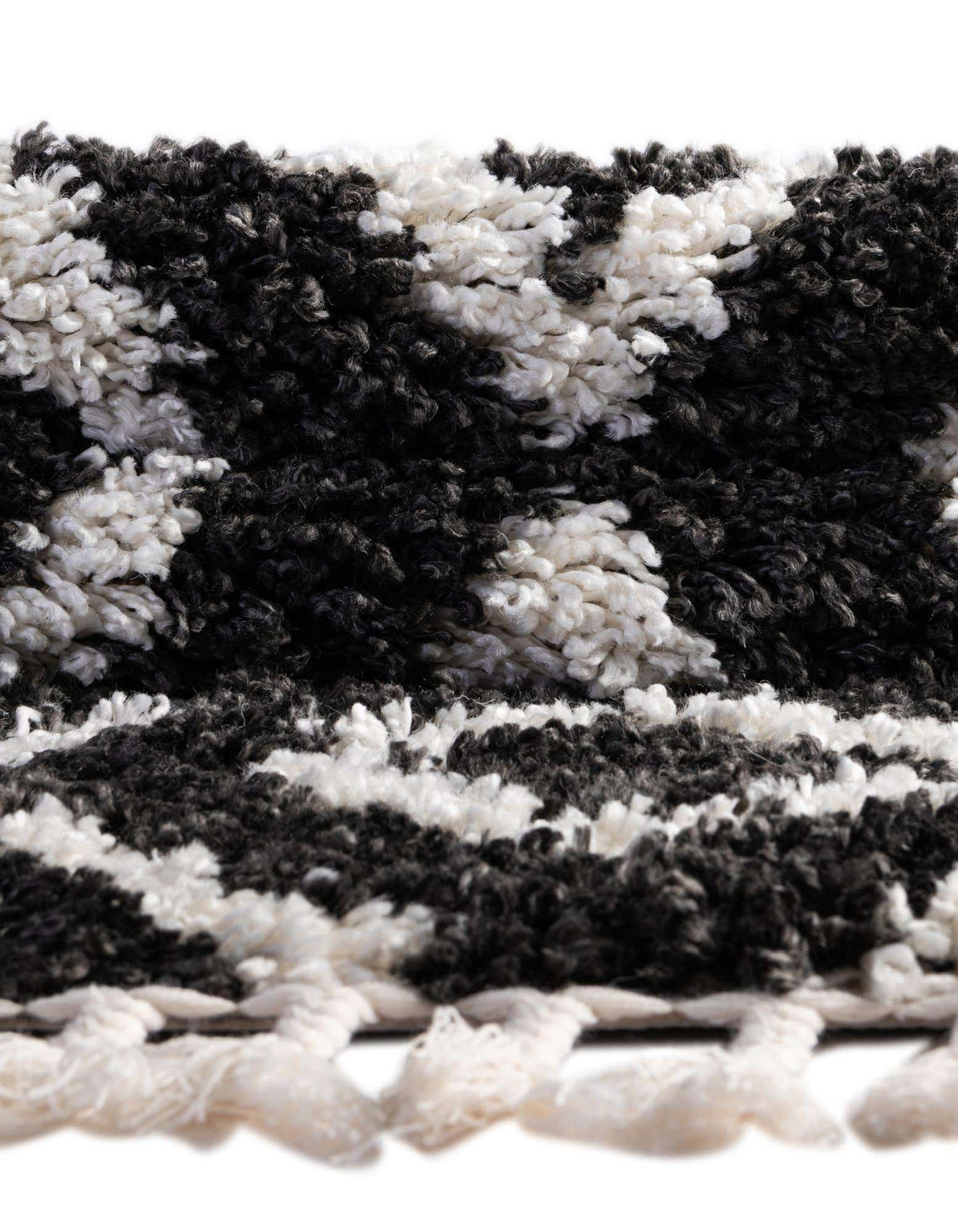 Rechteck Hochflorteppich Lagom Shag in Schwarz und Weiss von Hadorn™ - Lifestyle Image