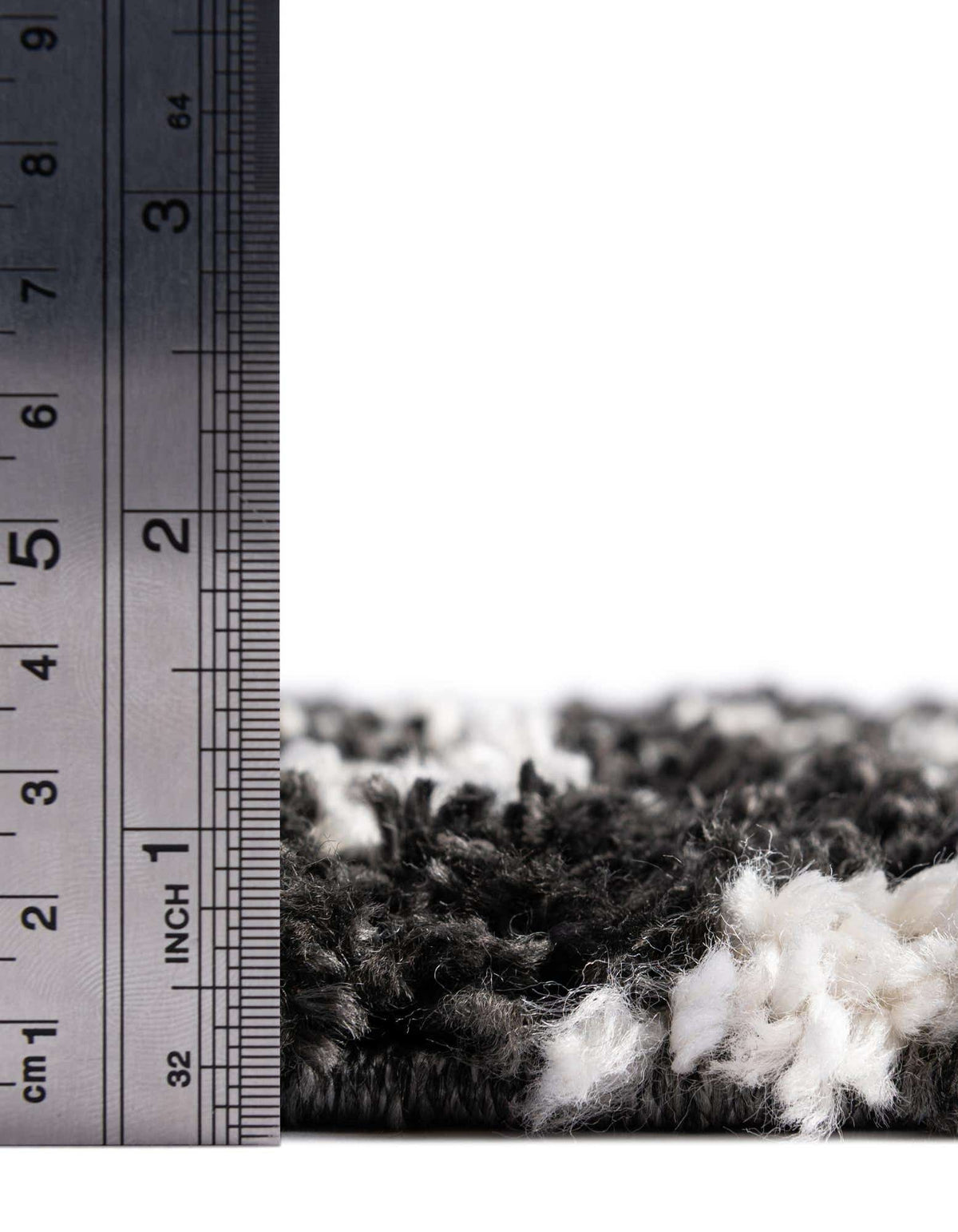 Rechteck Hochflorteppich Lagom Shag in Schwarz und Weiss von Hadorn™ - Lifestyle Image