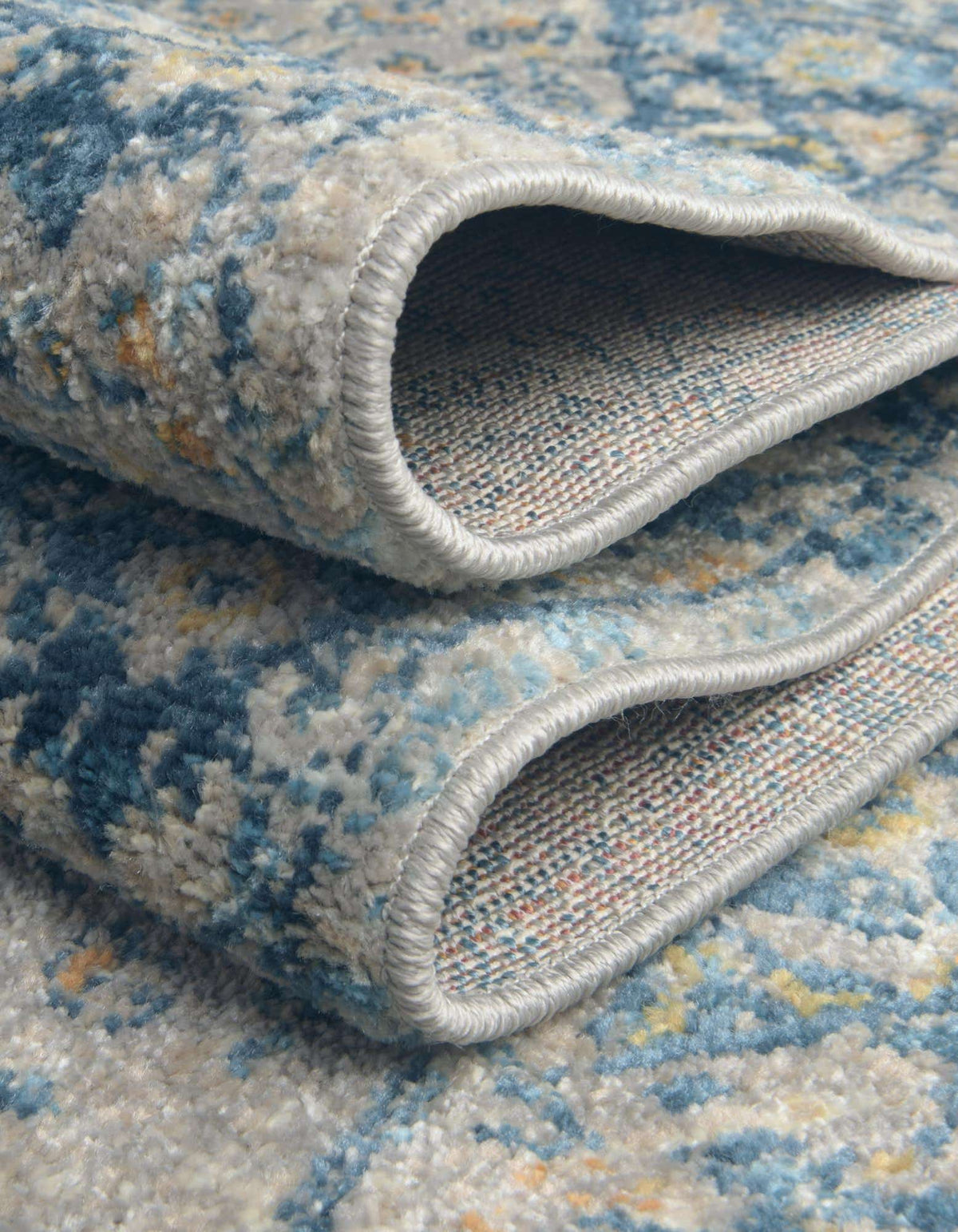 Rechteck Teppich Lola in Hellgrau von Hadorn™ - Lifestyle Image
