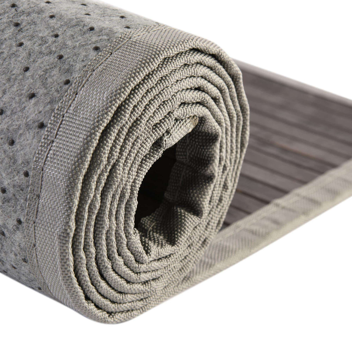 Quadratisch Teppich Aqua in Grau von Hadorn™ - Lifestyle Image