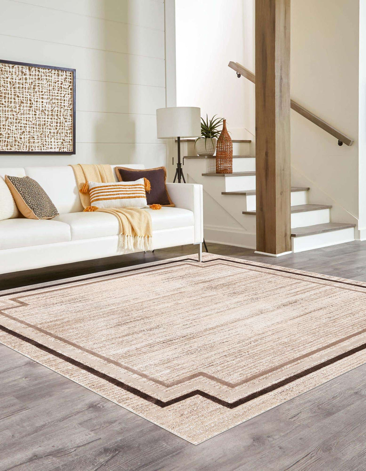 Quadratisch Teppich Oasis in Braun von Hadorn™ - Lifestyle Image