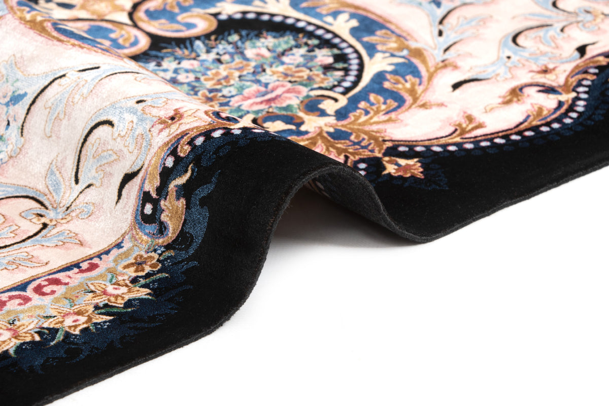 Rechteck Teppich Ghom Design in Schwarz von Hadorn™ - Lifestyle Image