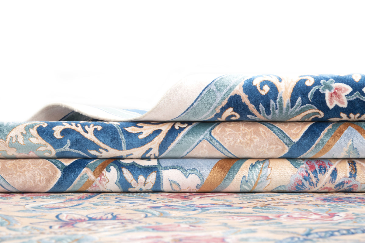 Rechteck Teppich Ghom Design in Blau von Hadorn™ - Lifestyle Image